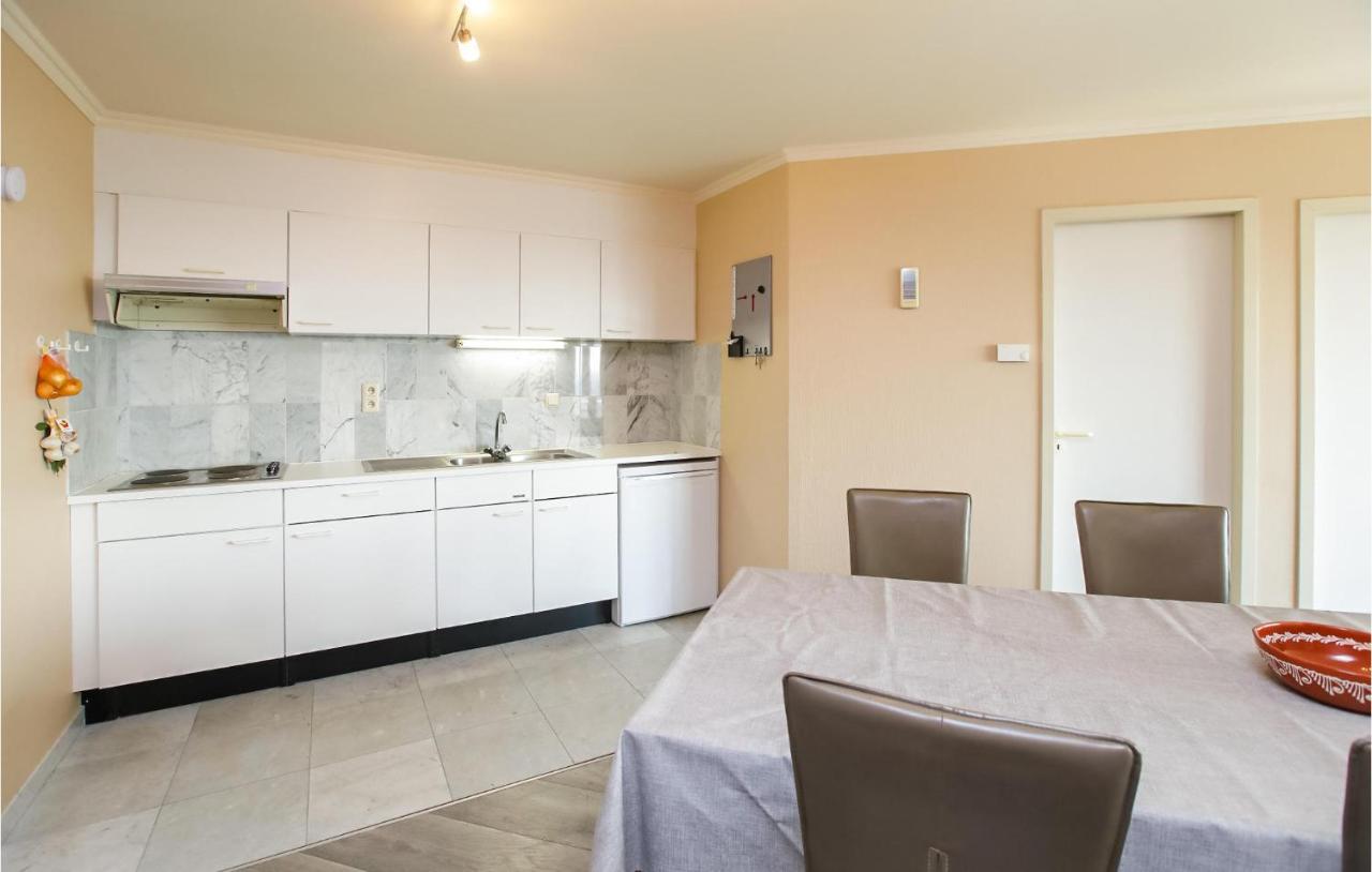 1 Bedroom Lovely Apartment In Oostende Экстерьер фото